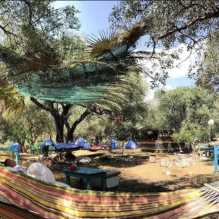 Vuno Camping, Jale Al * Jal