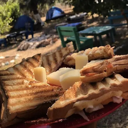 Parque de Campismo Vuno Camping, Jale Al *